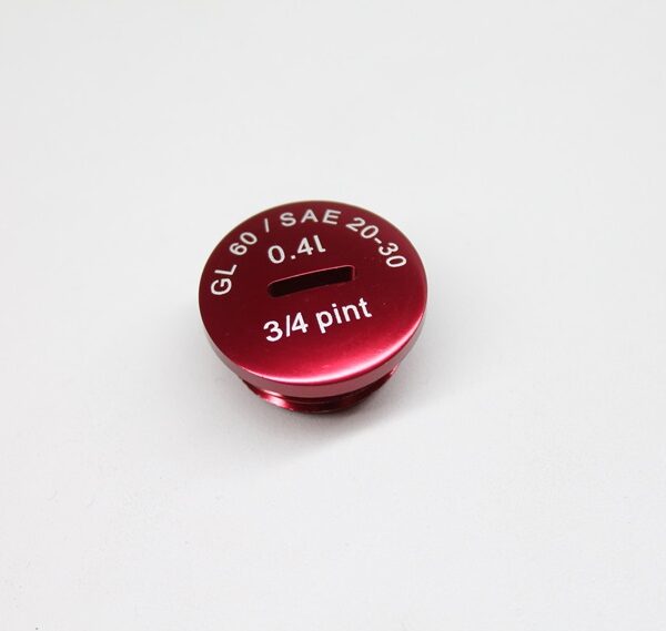 Art. 1063 Verschlußschraube - Alu rot eloxiert - Öleinfüllöffnung 1.(shop).jpg