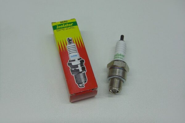 Art. 1098 Zündkerze M14x260 Isolator(shop).JPG