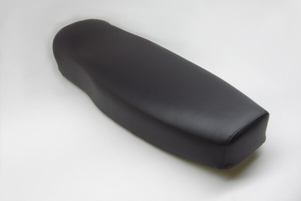 Art. 1437 Sitzbank schwarz glatt Simson S51,SR4-3,-4 1.(shop).JPG