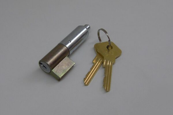 Art. 1983 Lenkerschloss KR512 Bj. 80-85(shop).JPG