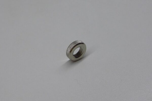 Art. 2014 Ventilmutter - Rändelmutter aus Metall(shop).JPG