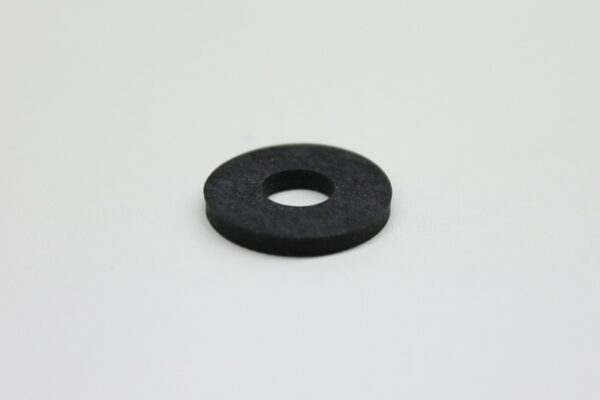 Art. 2232 Gummi f. Schraube 6x50 (für rechten Seitendeckel)(shop).JPG