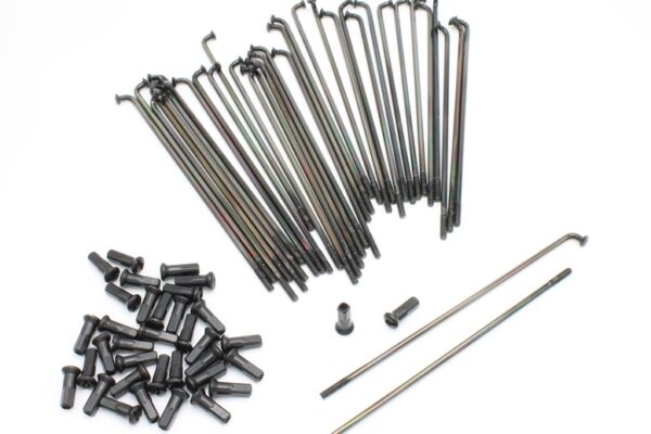 Art. 3009 Set Speichen mit Nippel - 143,5mm M3,5 in schwarz passiviert - für 16 Zoll(shop).JPG