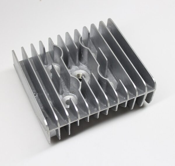 Art. 1377 Zylinderkopf S60 1.(shop).jpg