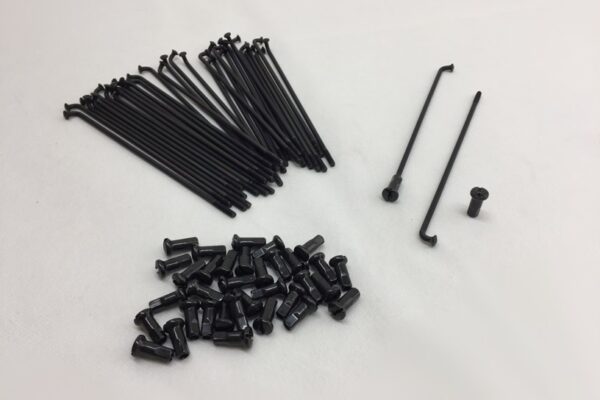 Art. 2673 Speichen Satz 143,5mm M3,5 + Nippel schwarz(shop).JPG
