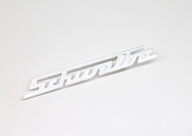 Art. 2129 Schriftzug Schwalbe für Knieblech 1.(shop).jpg
