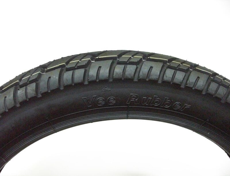 Art. 1478 Reifen Vee Rubber (VRM094) 1.(shop).JPG