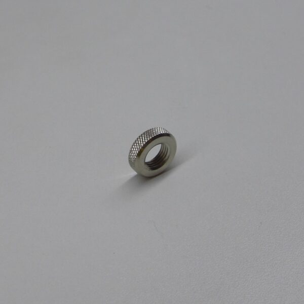 Art. 2014 Ventilmutter - Rändelmutter aus Metall(shop).JPG