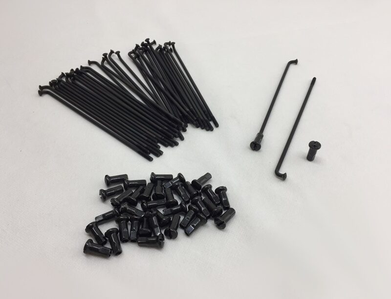 Art. 2673 Speichen Satz 143,5mm M3,5 + Nippel schwarz(shop).JPG
