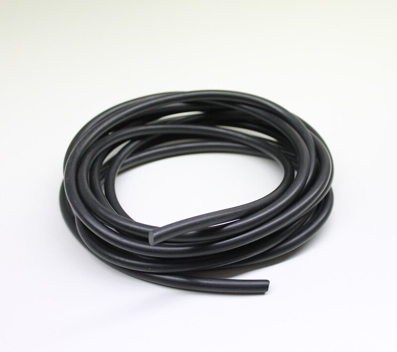Art. 2243 Gummi - Keder Vollgummi schwarz 1m - Haube KR51 1.(shop).JPG
