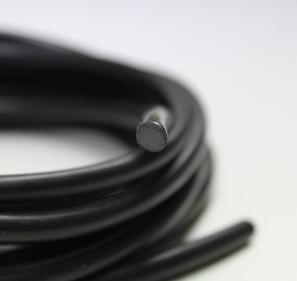 Art. 2243 Gummi - Keder Vollgummi schwarz 1m - Haube KR51 2.(shop).JPG