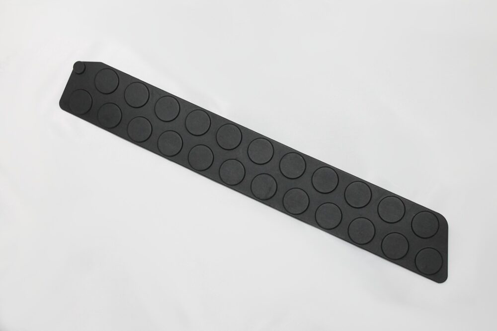 Art. 1459 Trittbrettgummi rechts SR50 1.(shop).JPG