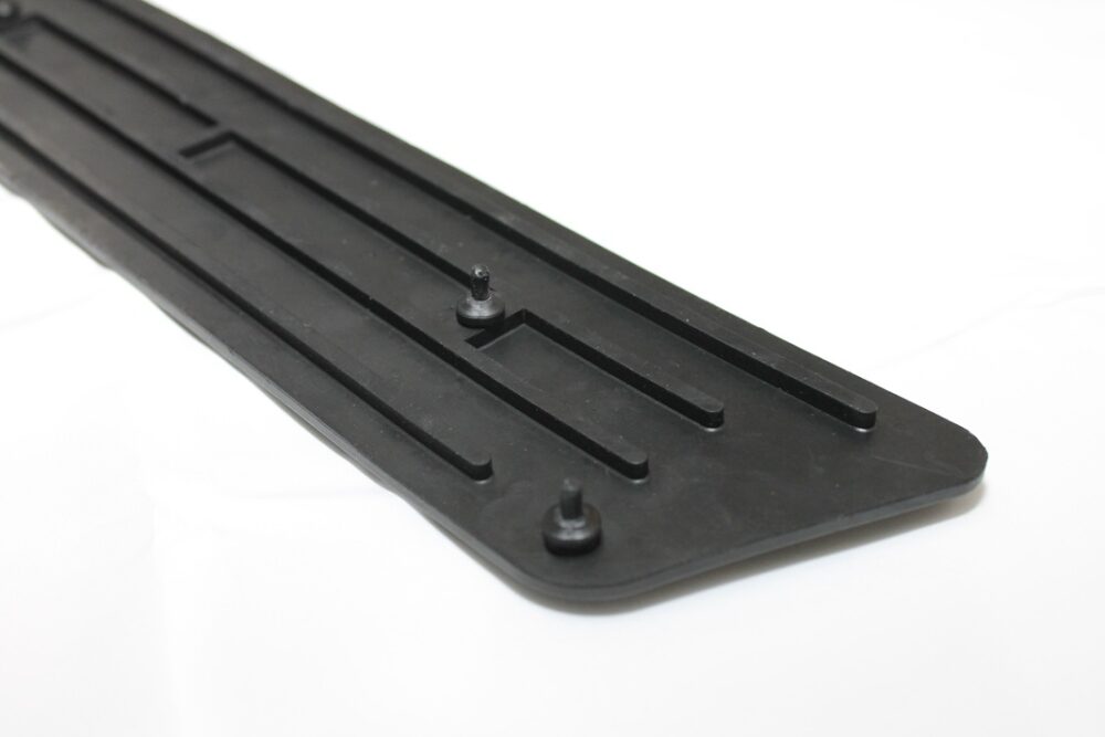 Art. 1459 Trittbrettgummi rechts SR50 3.(shop).JPG
